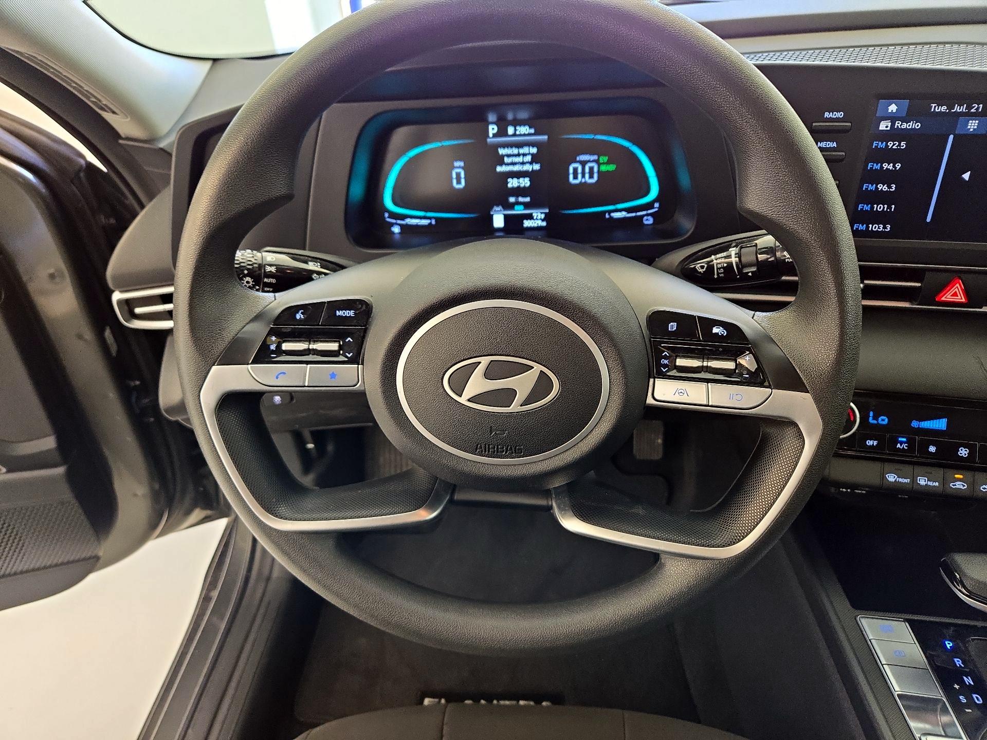 Thumbnail: 2025 Hyundai Elantra - 10