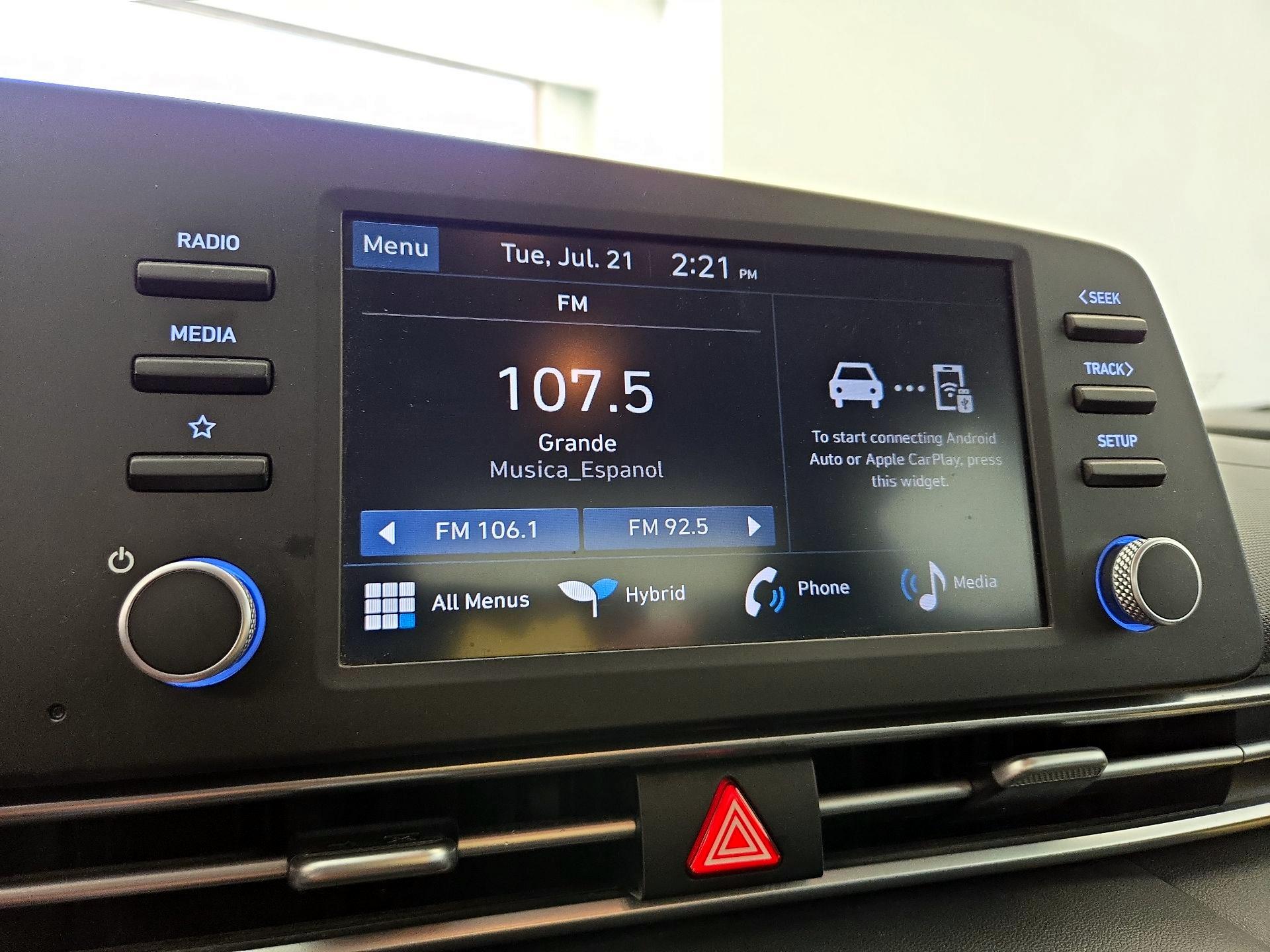 Thumbnail: 2025 Hyundai Elantra - 15