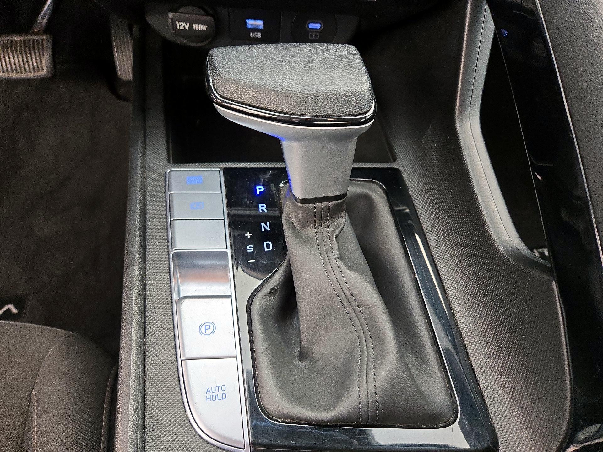 Thumbnail: 2025 Hyundai Elantra - 17