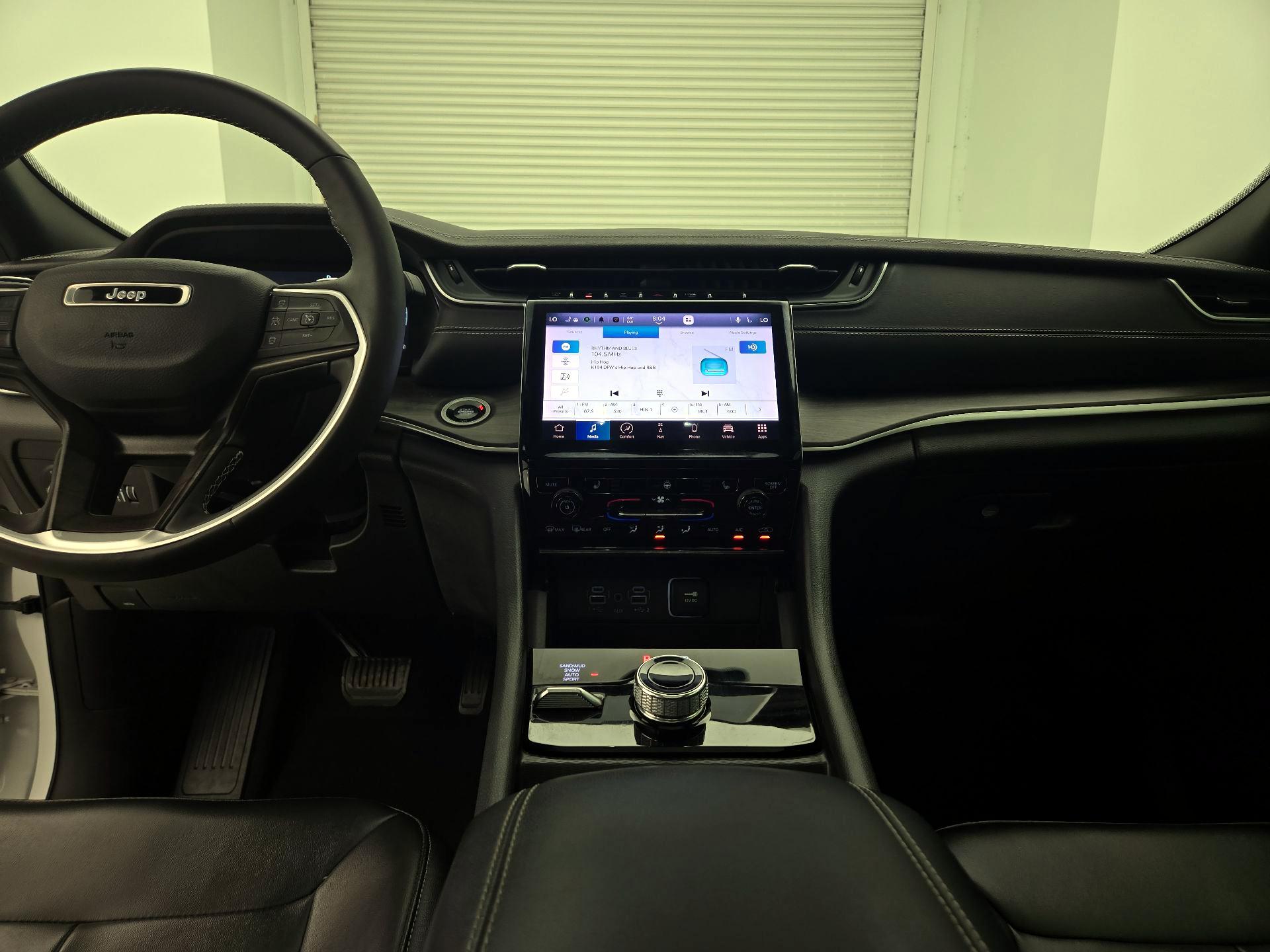 Thumbnail: 2024 Jeep Grand Cherokee - 9