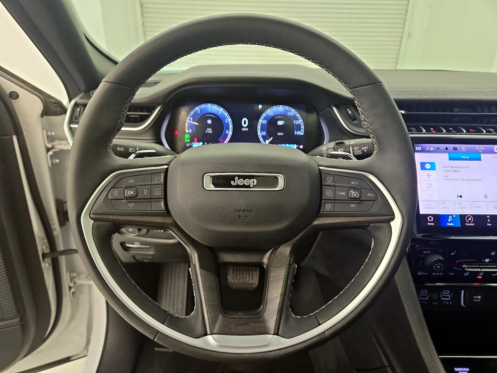 Thumbnail: 2024 Jeep Grand Cherokee - 10