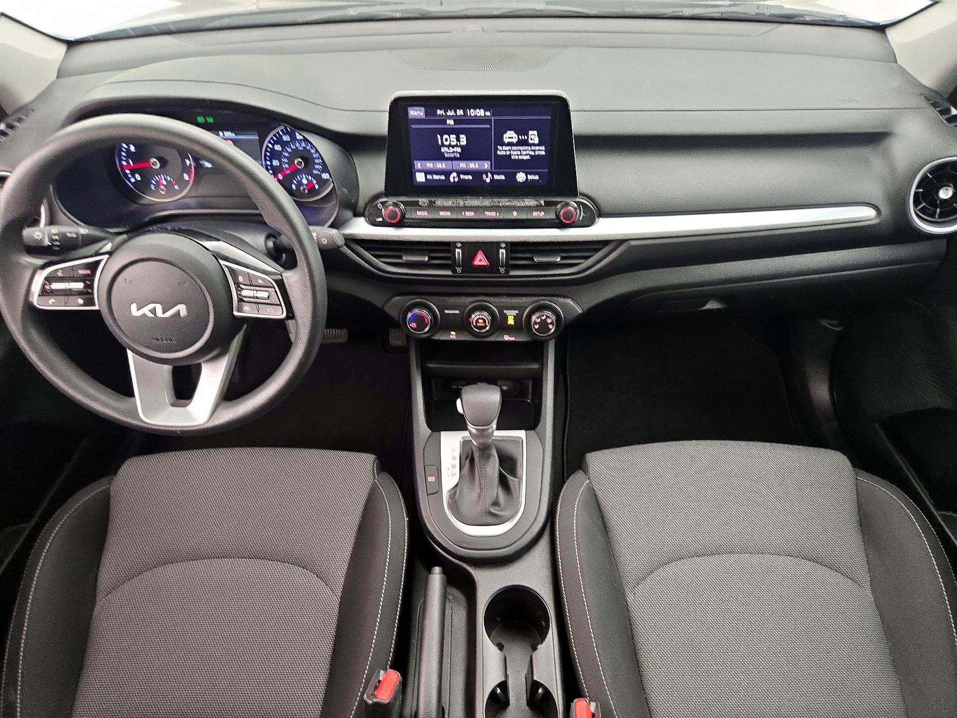 Thumbnail: 2024 Kia Forte - 9