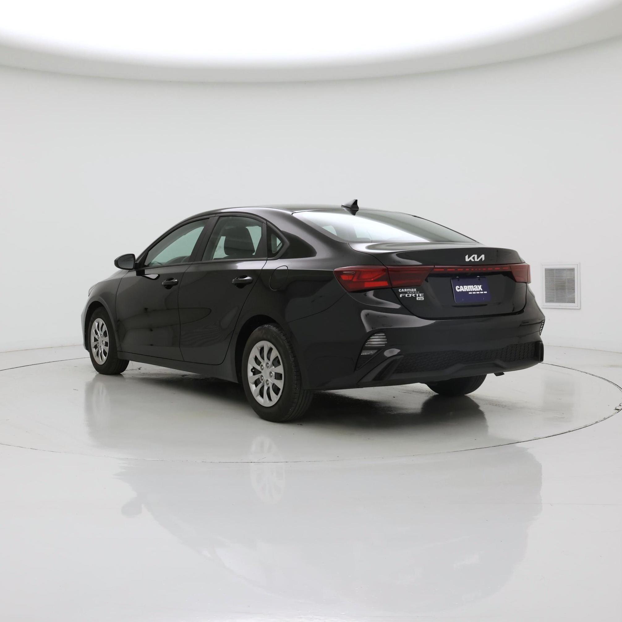 Thumbnail: 2024 Kia Forte - 2