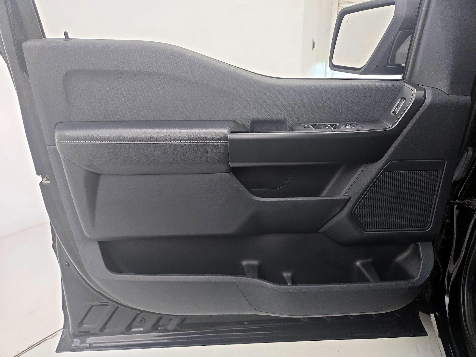 2024 Ford F-150 STX - Photo 13