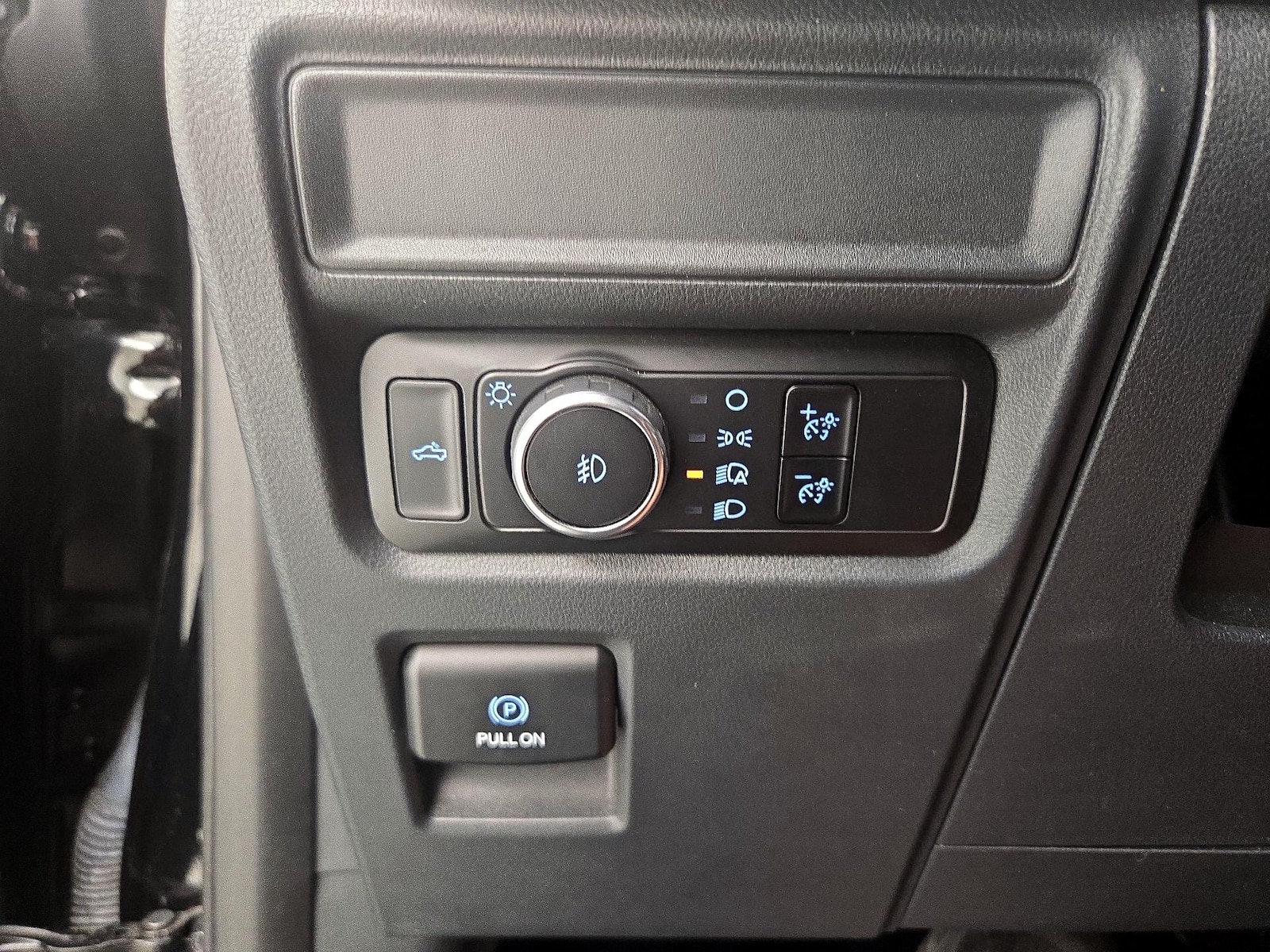 2024 Ford F-150 STX - Photo 14