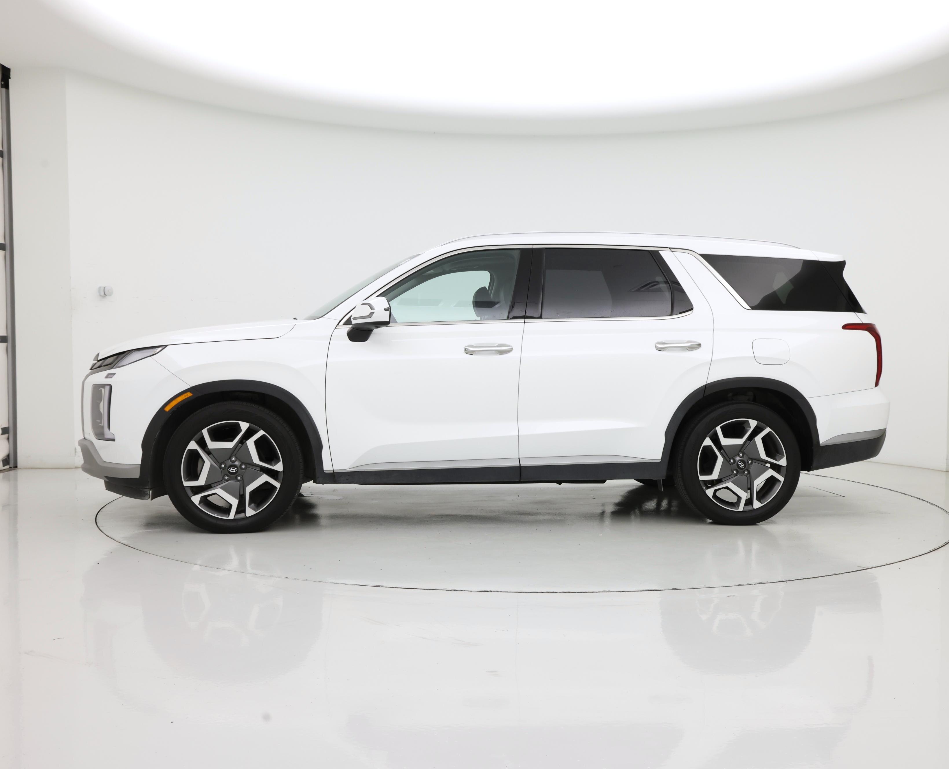 Thumbnail: 2023 Hyundai Palisade - 3