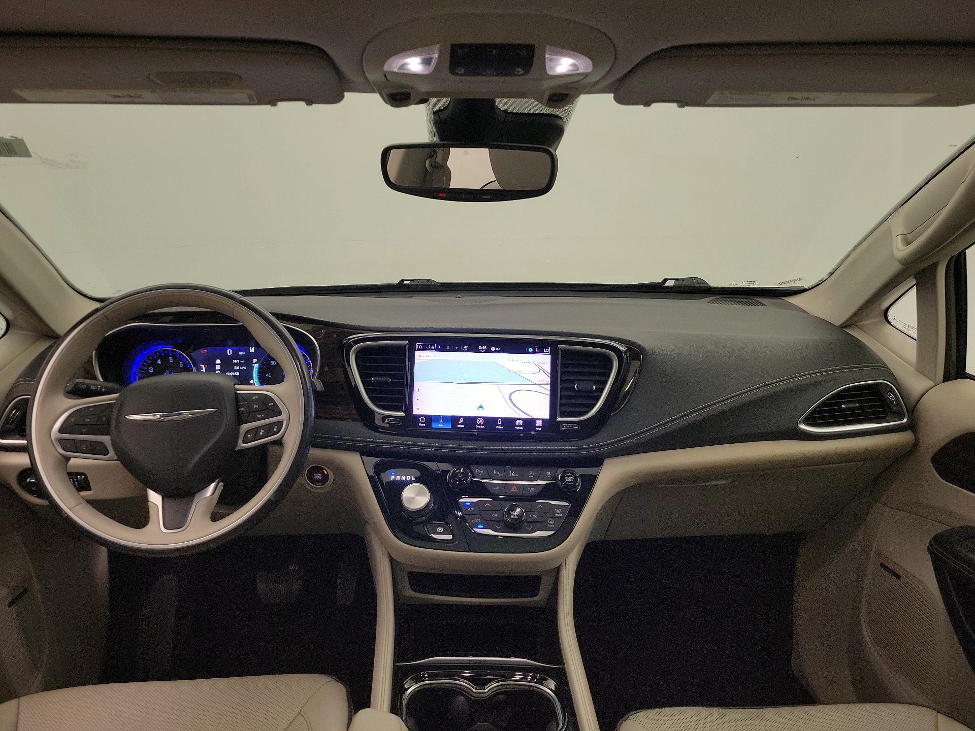 Thumbnail: 2021 Chrysler Pacifica - 9