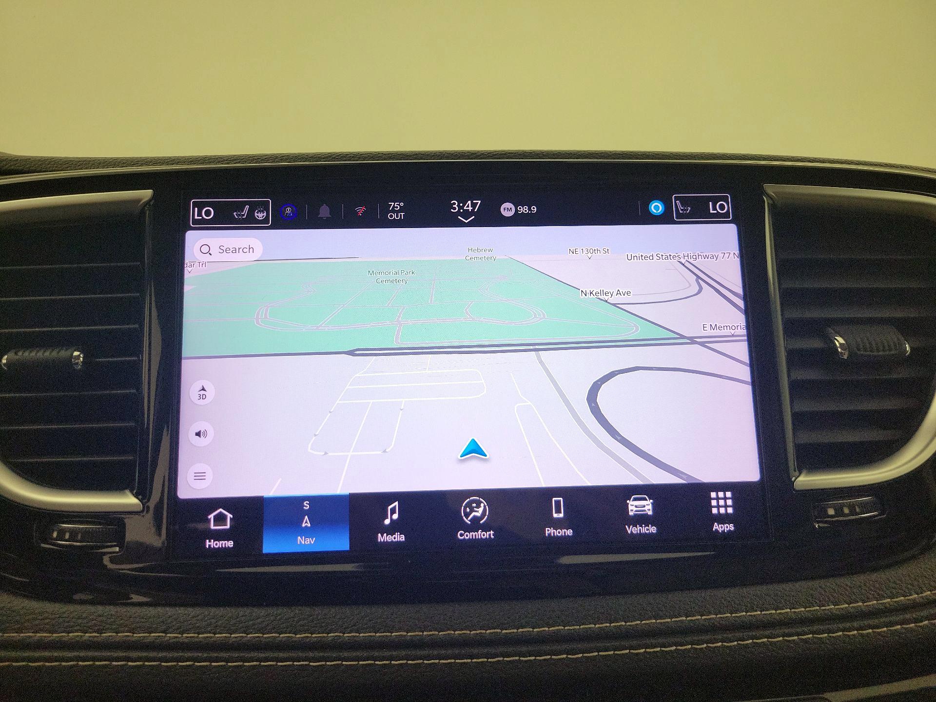 Thumbnail: 2021 Chrysler Pacifica - 14