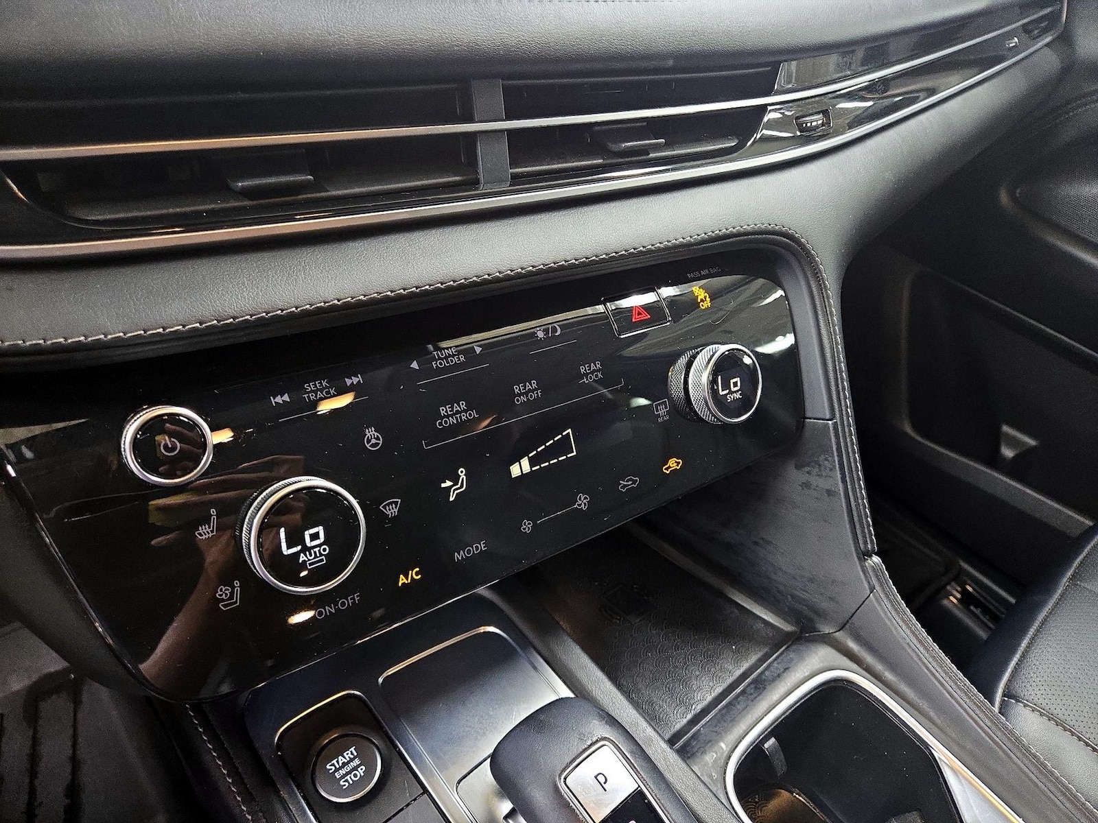2023 INFINITI QX60 LUXE - Photo 7