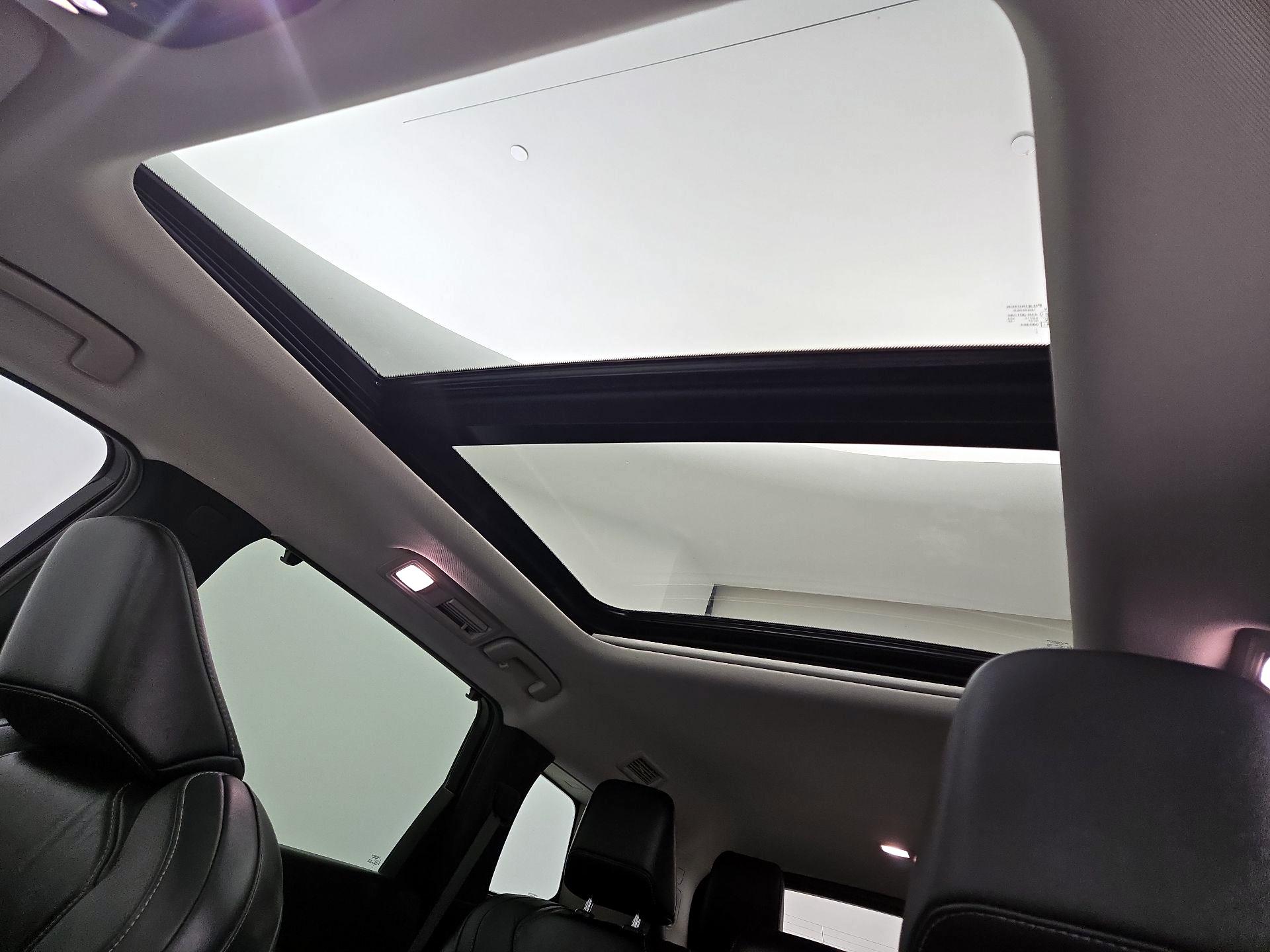 Thumbnail: 2023 INFINITI QX60 - 18