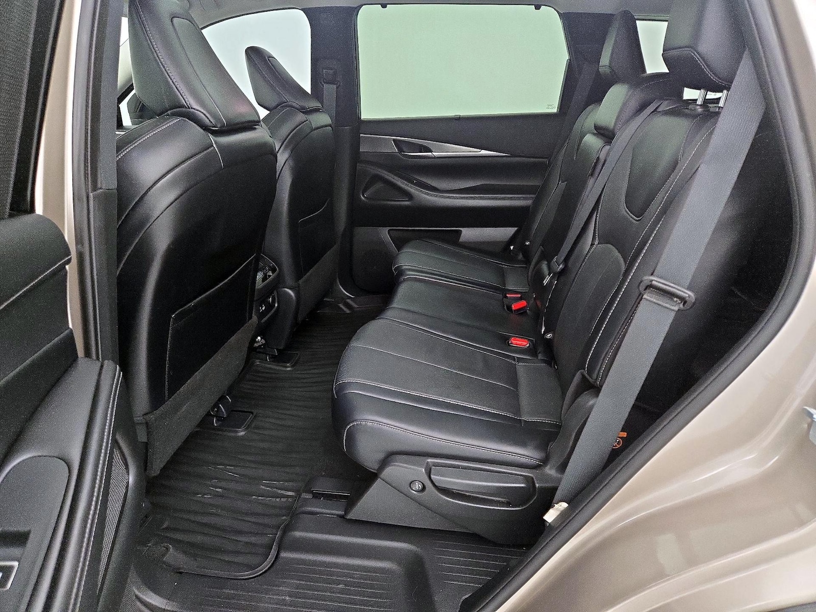 2023 INFINITI QX60 LUXE - Photo 11