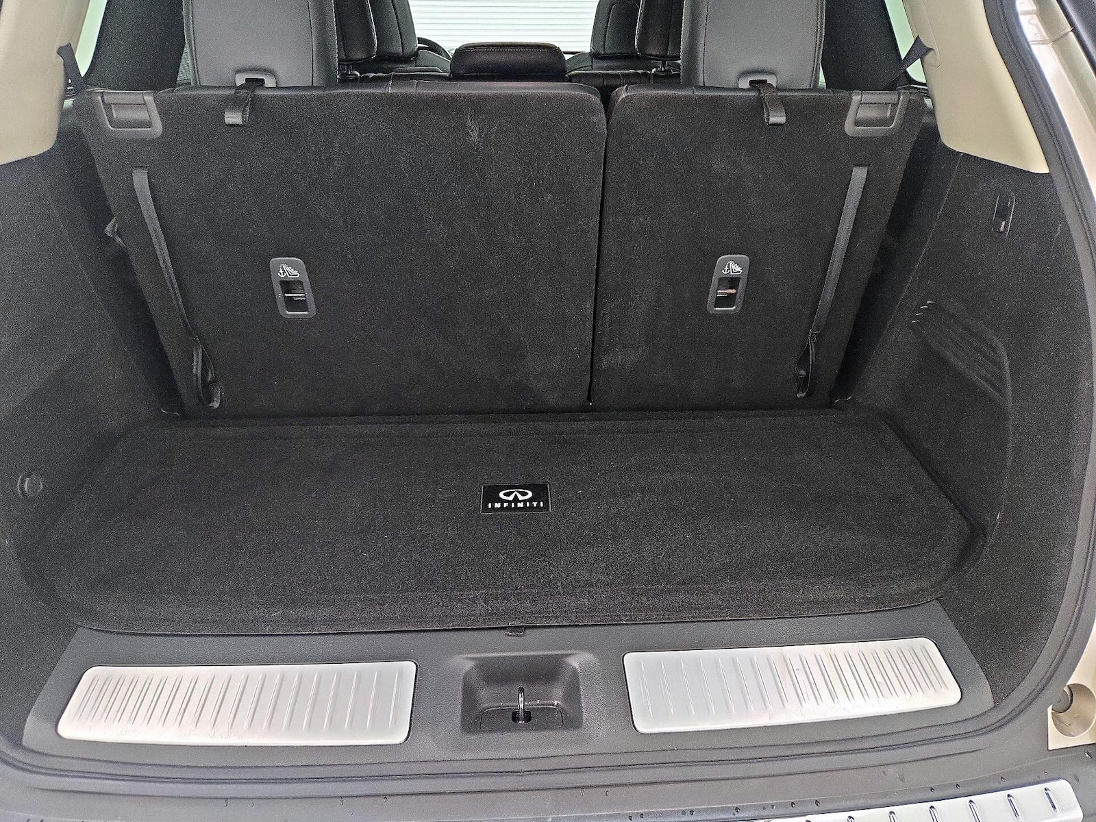 2023 INFINITI QX60 LUXE - Photo 13