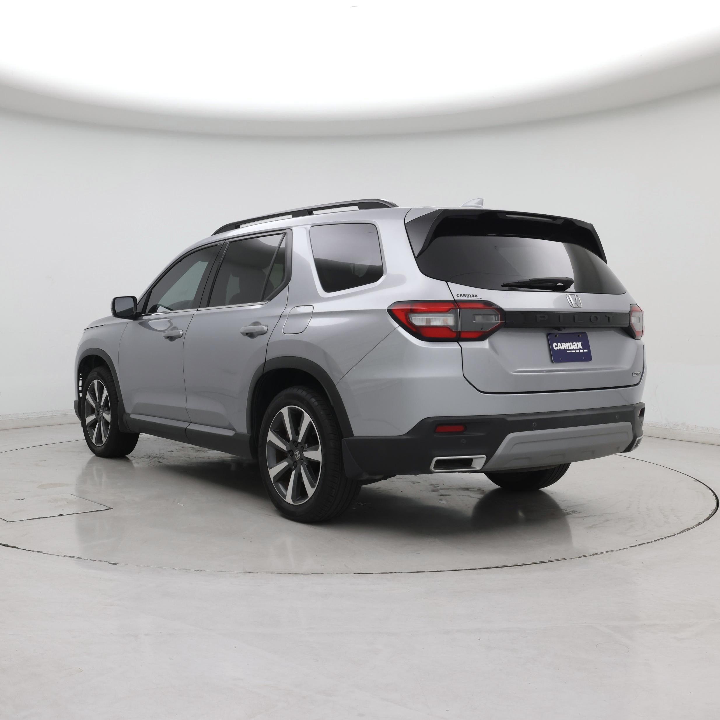 Thumbnail: 2023 Honda Pilot - 2