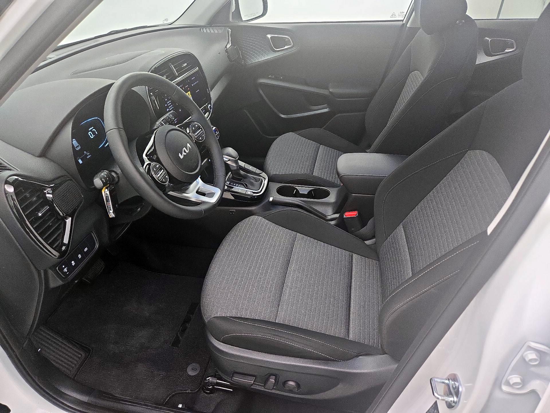 Thumbnail: 2025 Kia Soul - 11