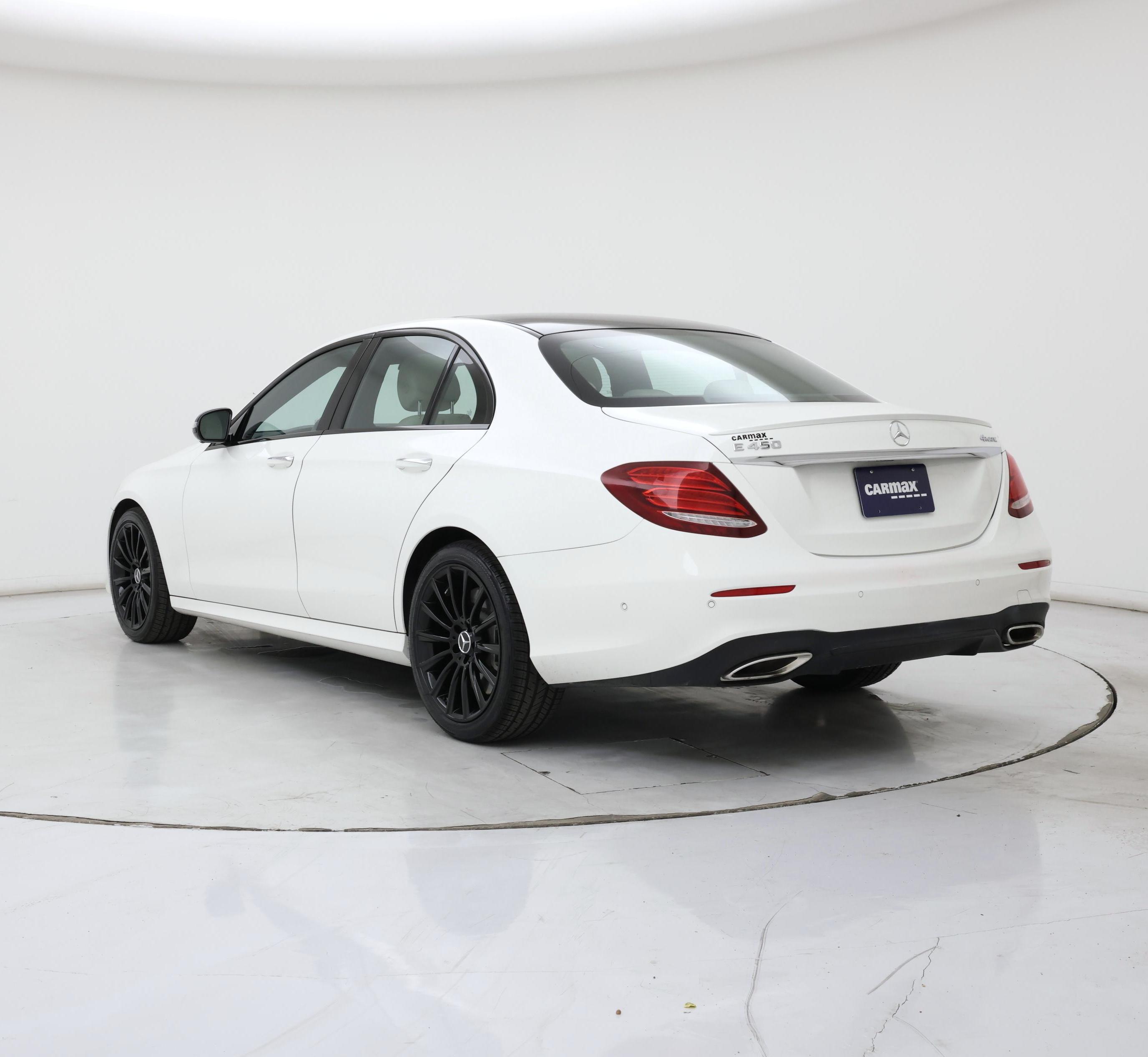 Thumbnail: 2020 Mercedes-Benz E-Class - 2
