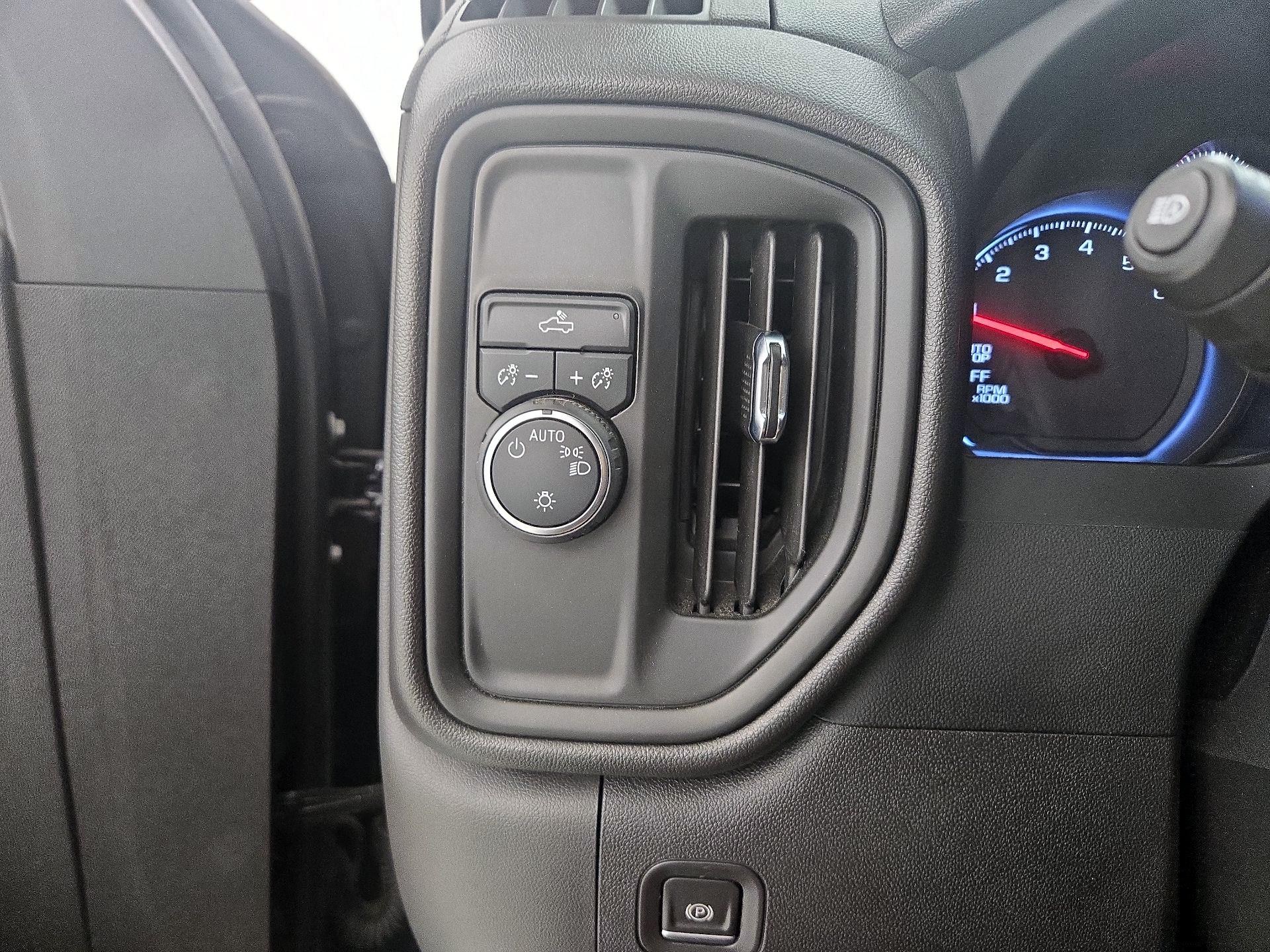 Thumbnail: 2023 Chevrolet Silverado 1500 - 13