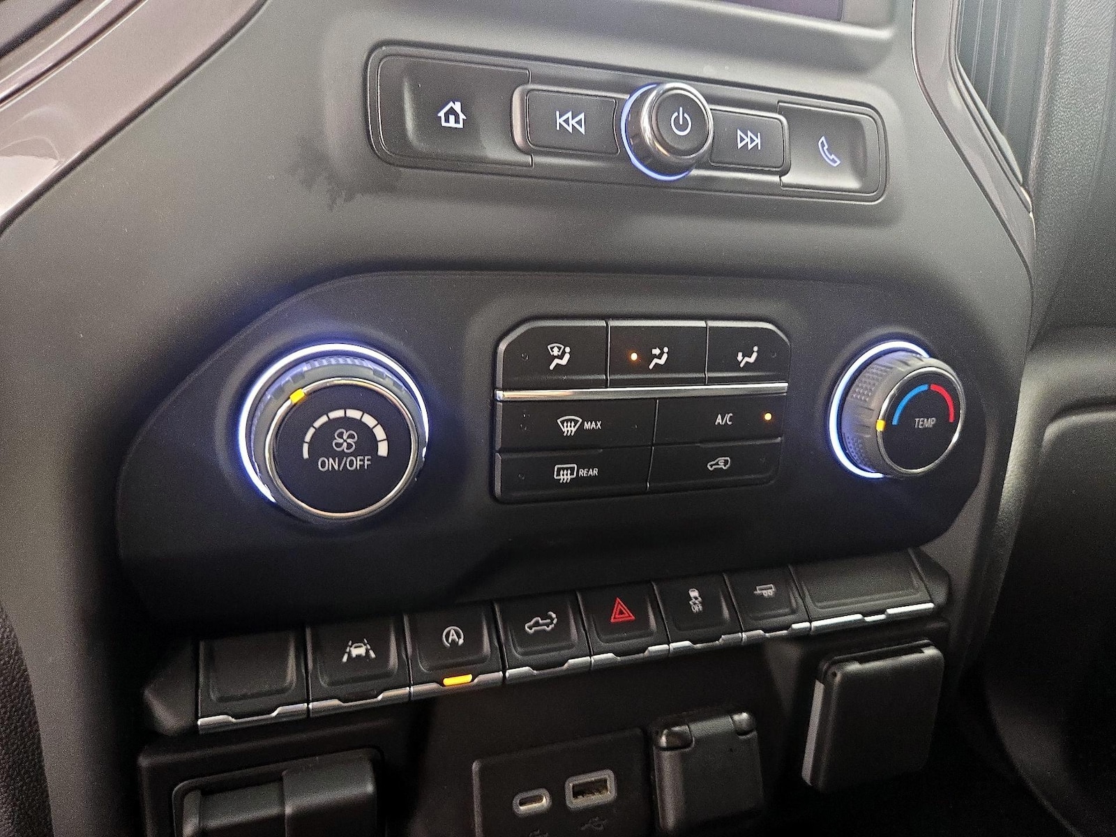 2023 Chevrolet Silverado 1500 Custom - Photo 17