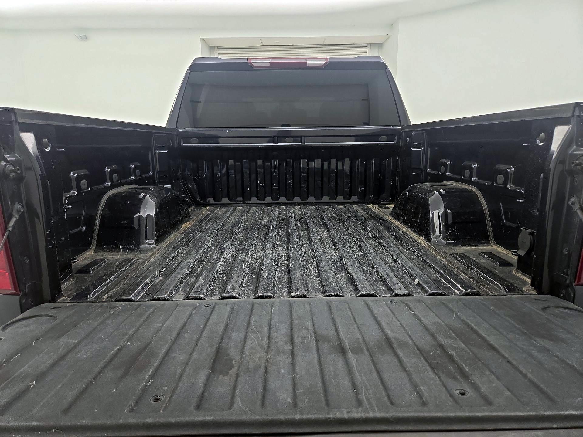 Thumbnail: 2023 Chevrolet Silverado 1500 - 20