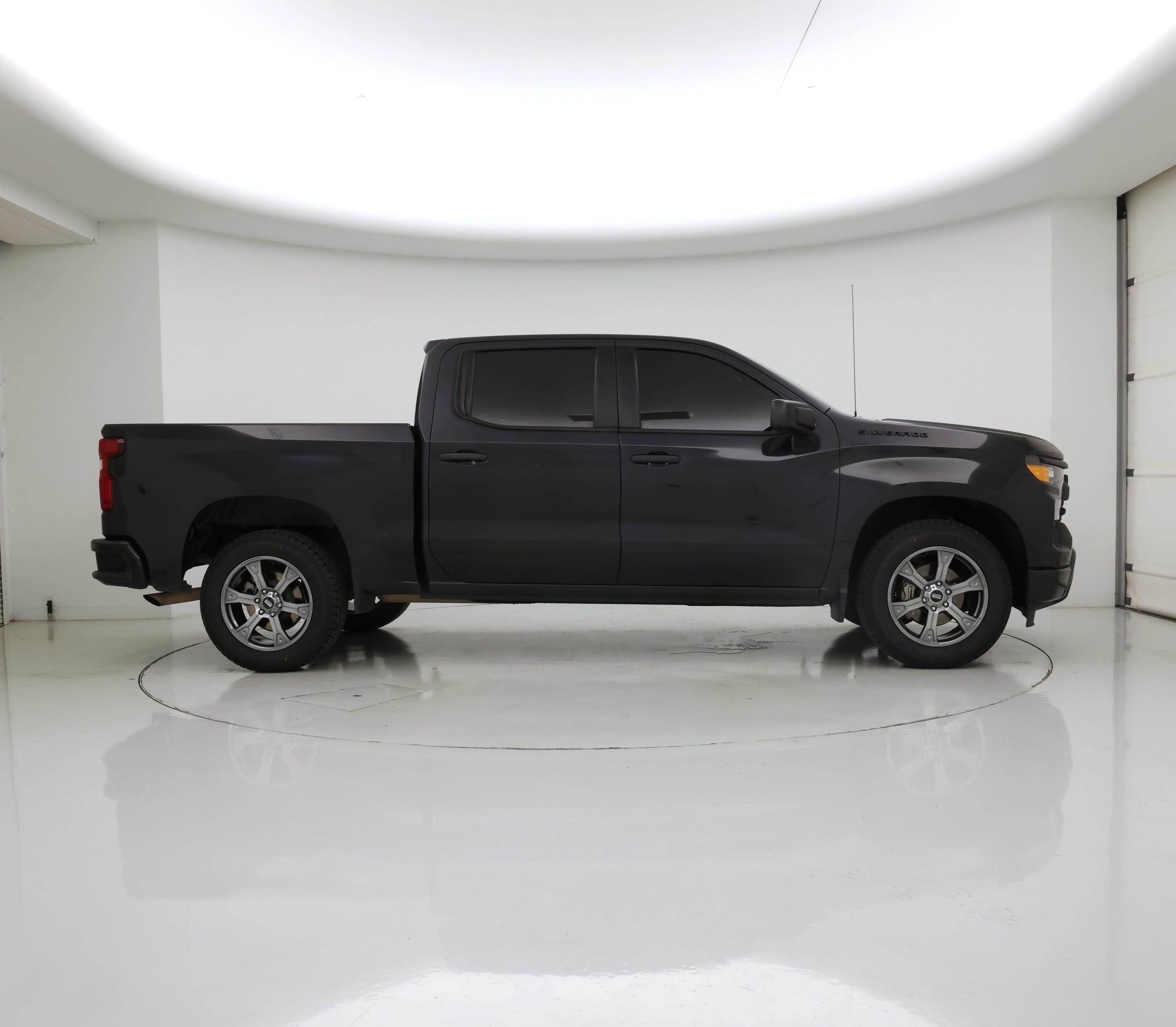 Thumbnail: 2023 Chevrolet Silverado 1500 - 7