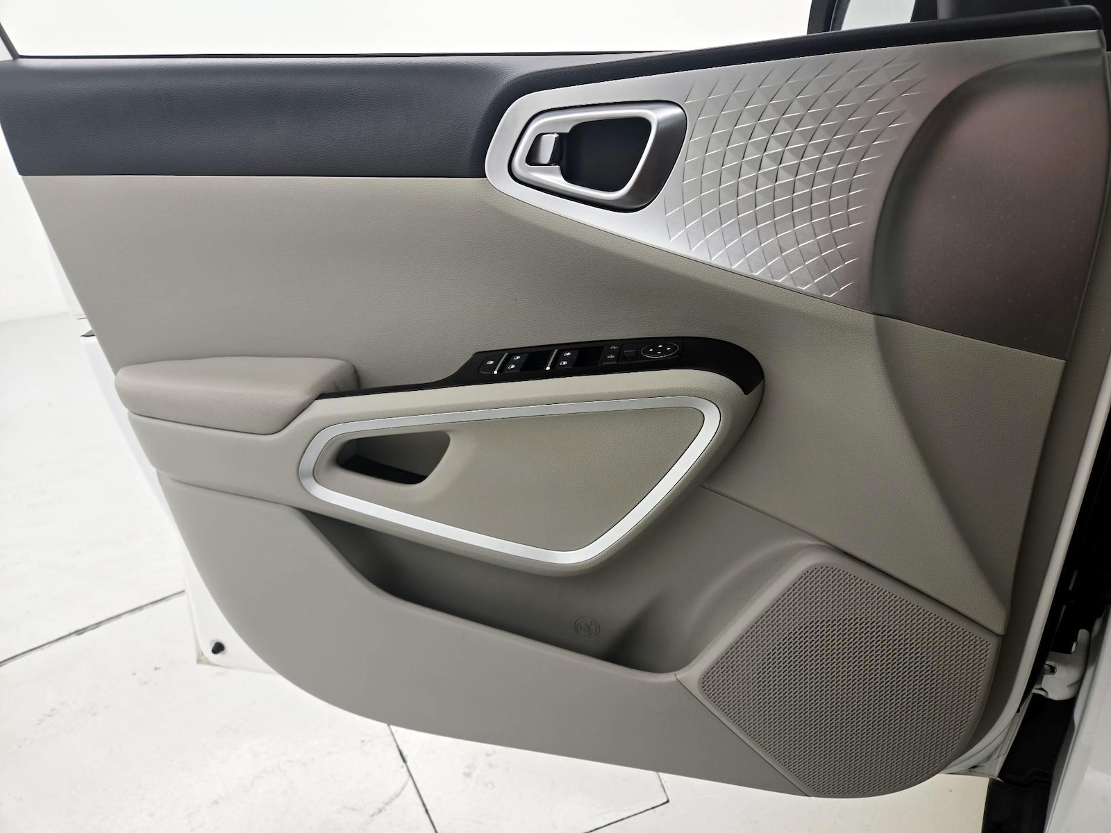 2025 Kia Soul LX - Photo 13