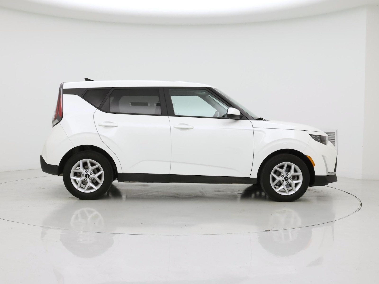 2025 Kia Soul LX - Photo 8