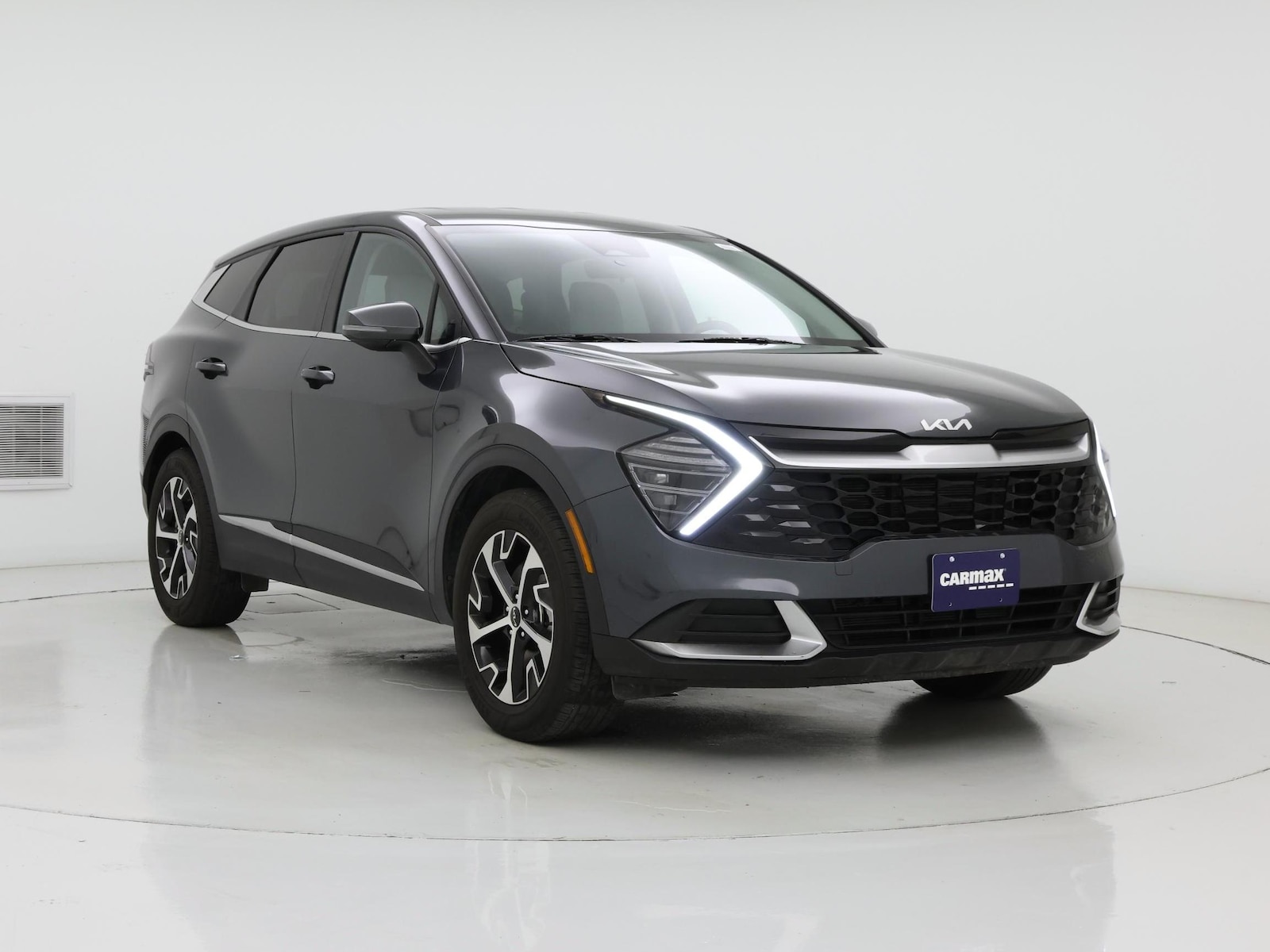 2024 Kia Sportage EX - Photo 2