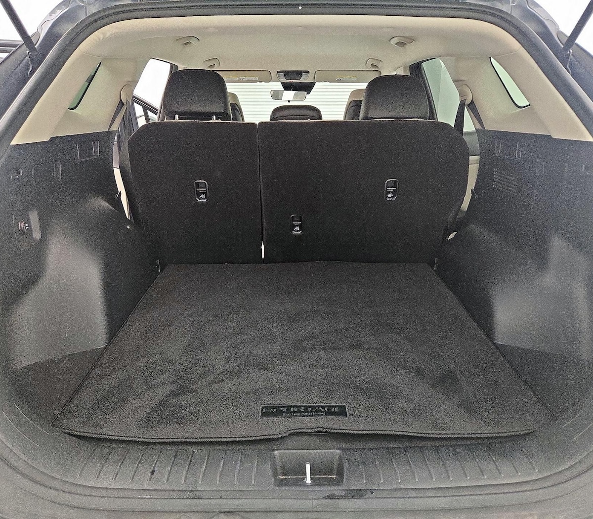 Trunk/Cargo (Seats Up)