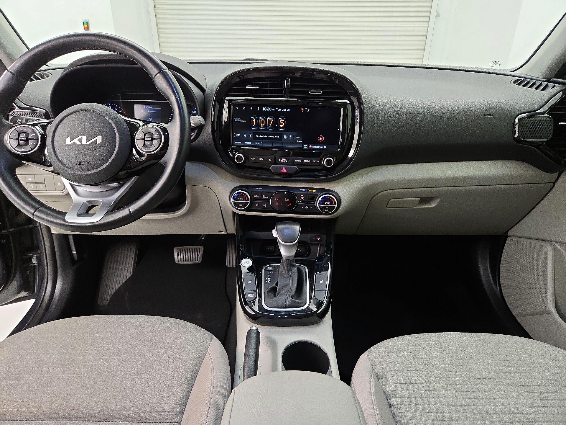 Thumbnail: 2022 Kia Soul - 9