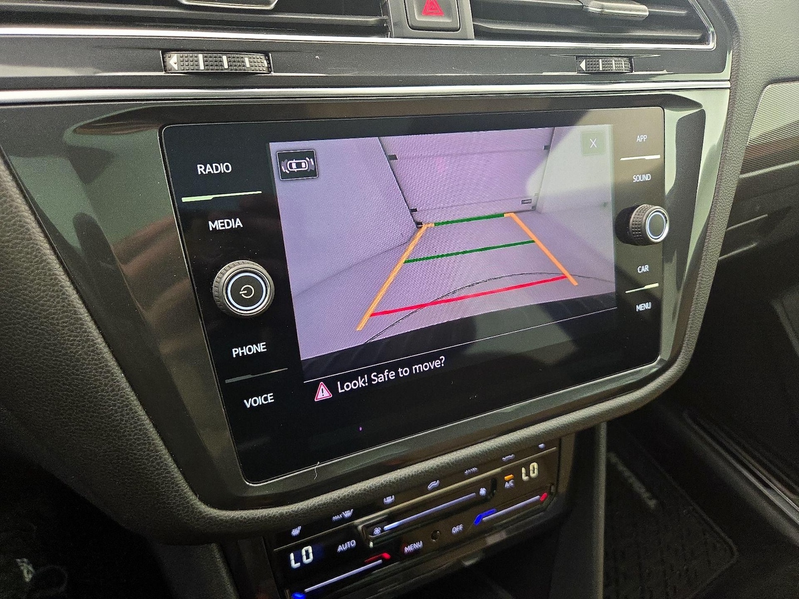 2023 Volkswagen Tiguan SE R-LINE BLACK - Photo 15