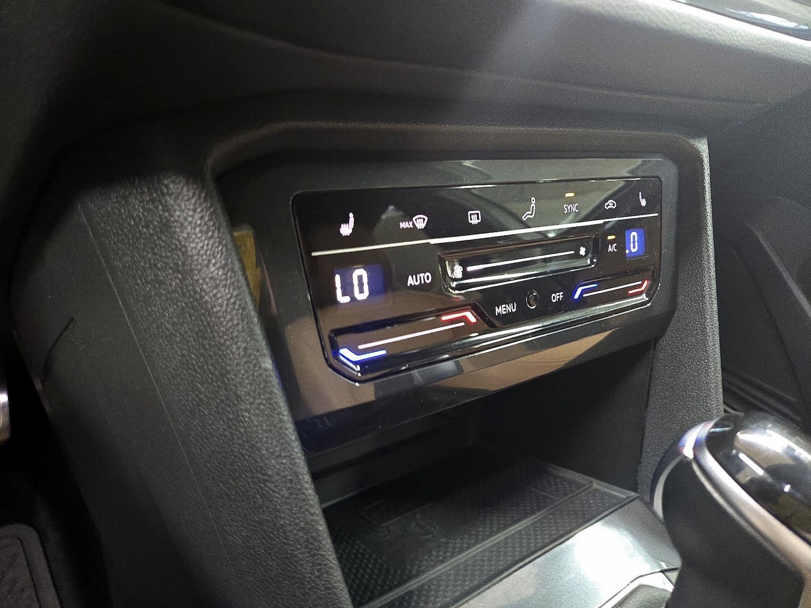 2023 Volkswagen Tiguan SE R-LINE BLACK - Photo 17