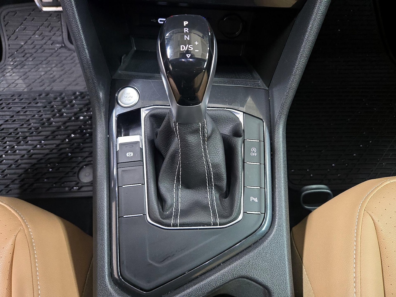 2023 Volkswagen Tiguan SE R-LINE BLACK - Photo 18