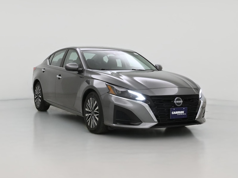 2023 Nissan Altima SV