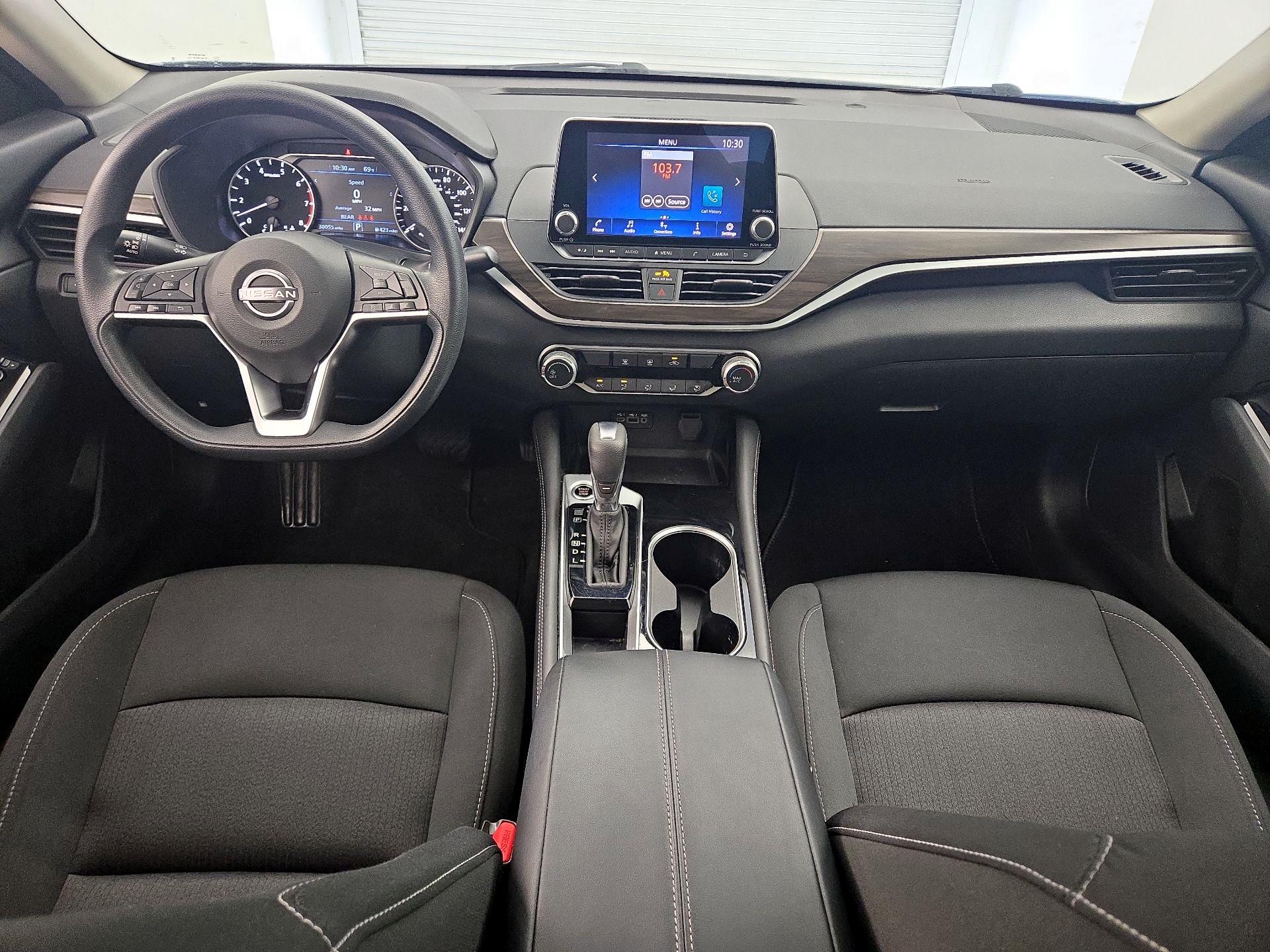 Thumbnail: 2023 Nissan Altima - 9