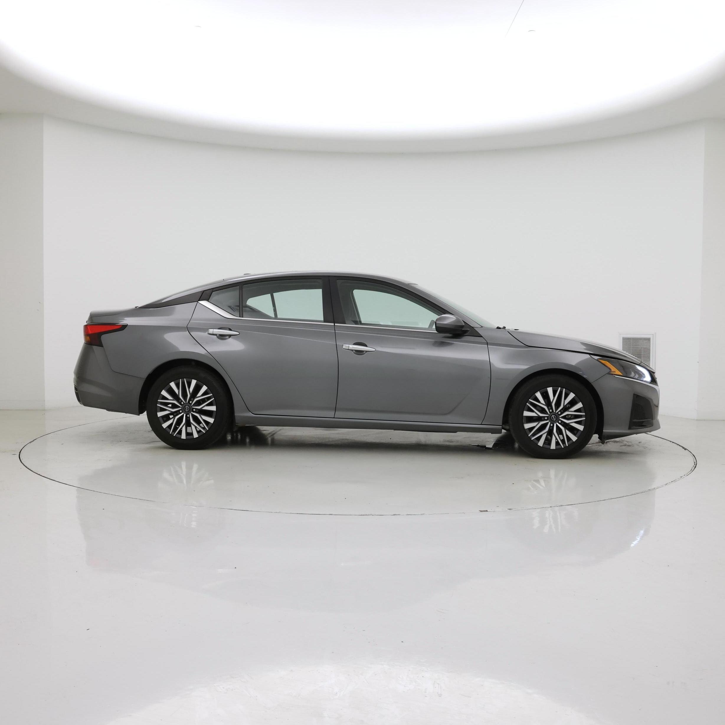 Thumbnail: 2023 Nissan Altima - 7