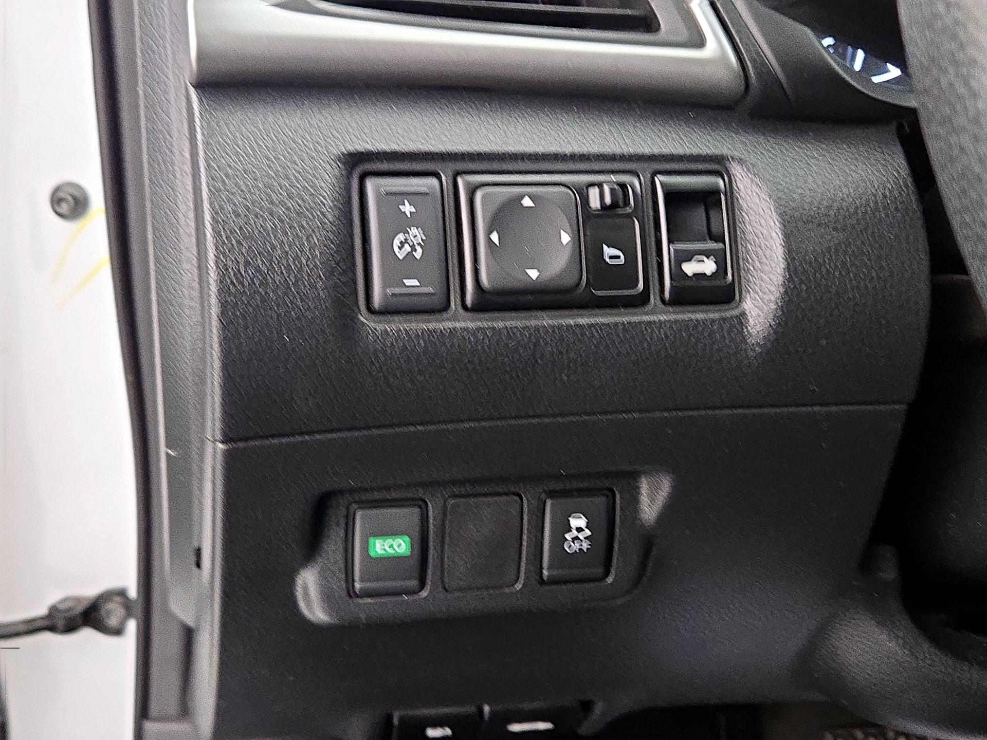 Thumbnail: 2019 Nissan Sentra - 13