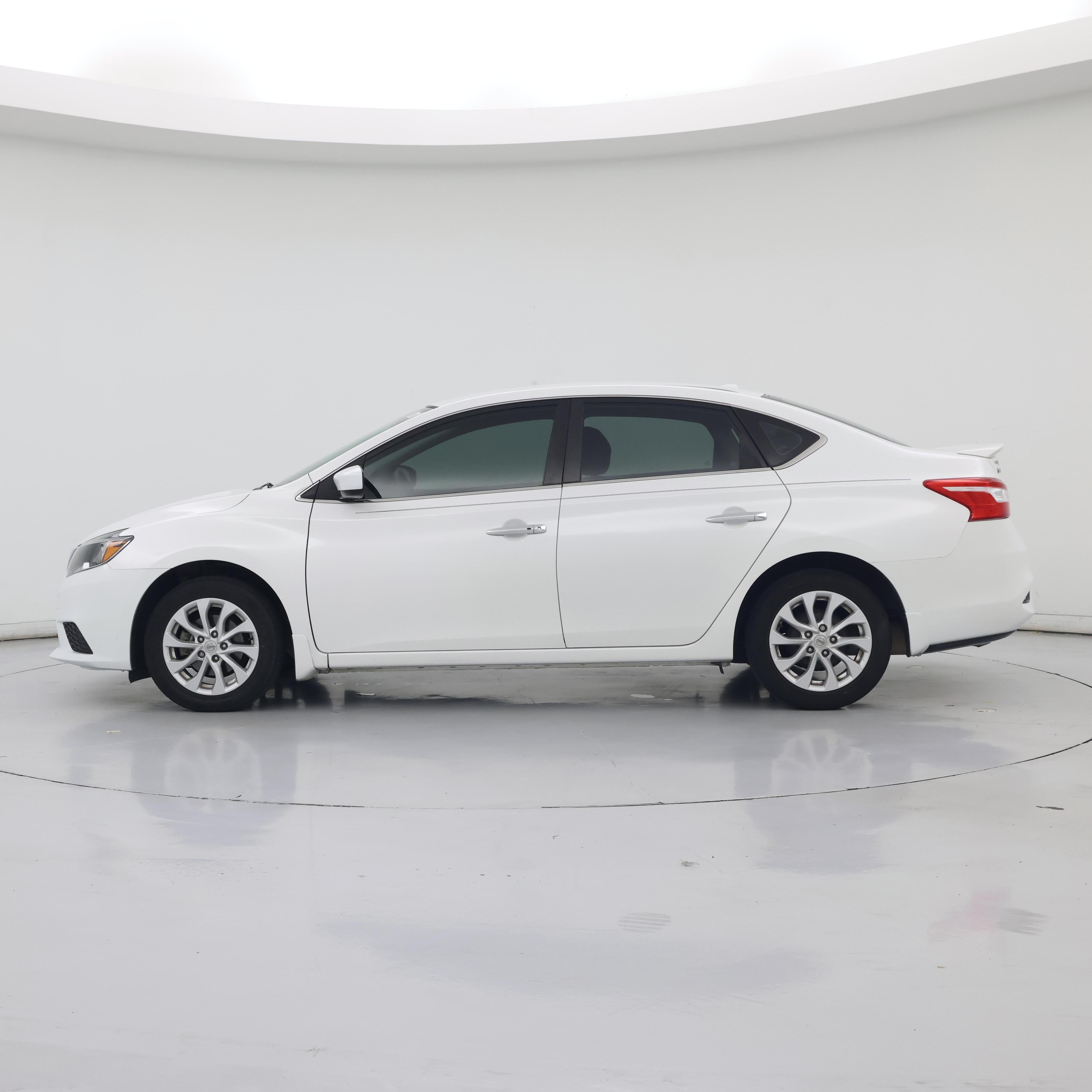 Thumbnail: 2019 Nissan Sentra - 3