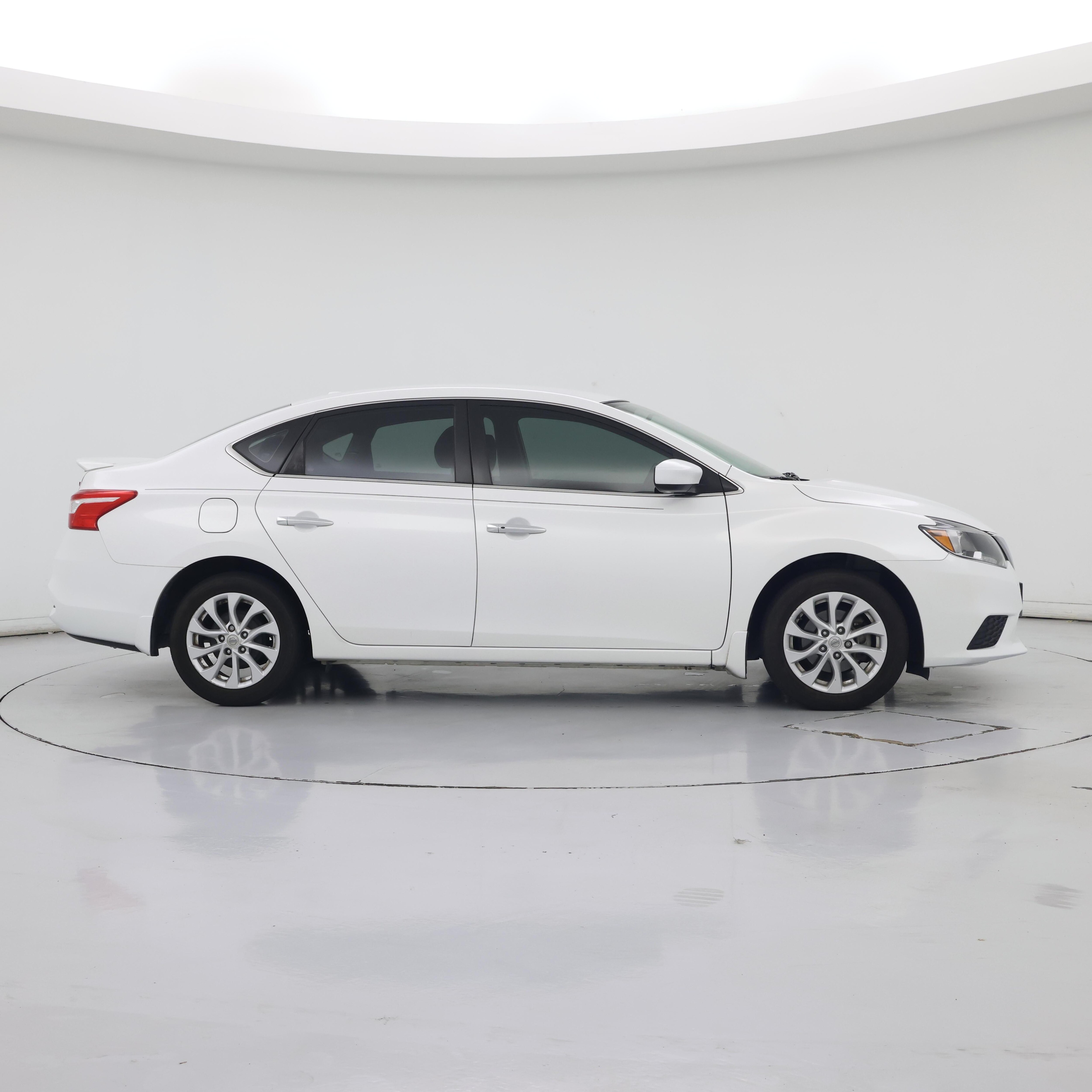 Thumbnail: 2019 Nissan Sentra - 7