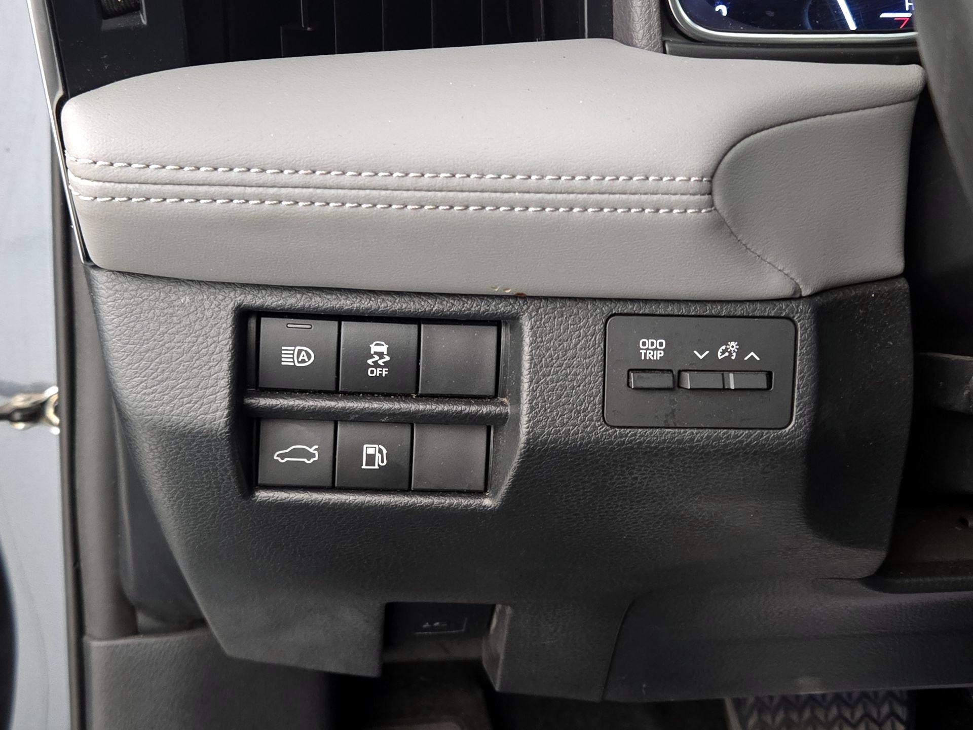 Thumbnail: 2019 Toyota Avalon - 13