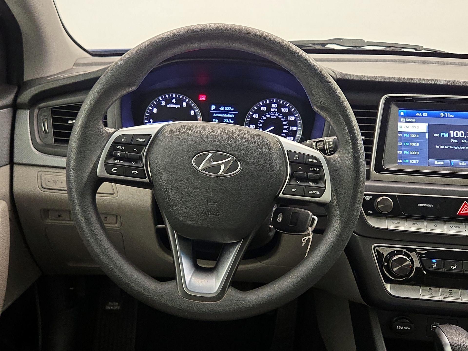 Thumbnail: 2019 Hyundai Sonata - 10