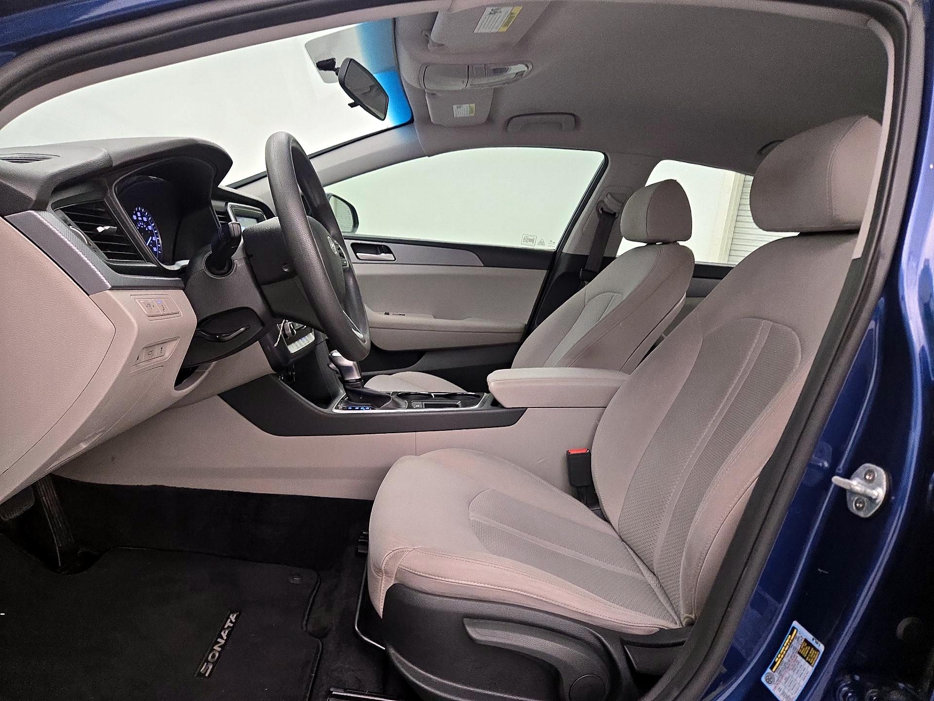 Thumbnail: 2019 Hyundai Sonata - 11