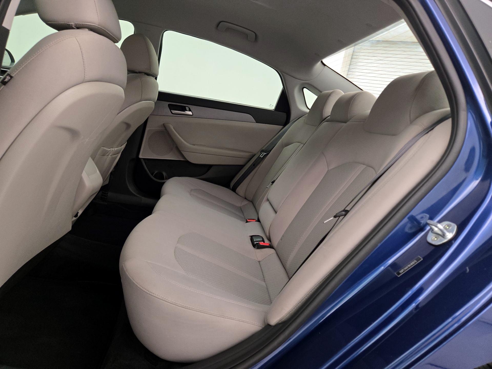 Thumbnail: 2019 Hyundai Sonata - 19