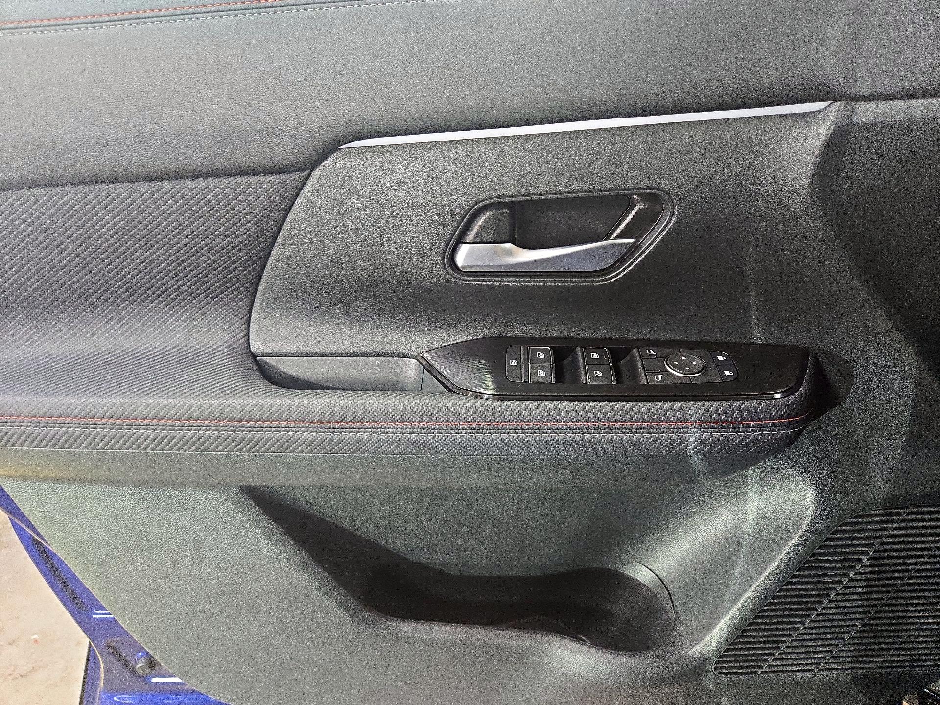 Thumbnail: 2025 Nissan Kicks - 12