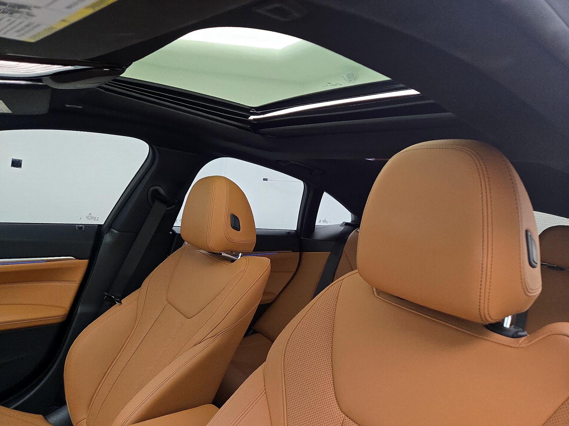 Thumbnail: 2024 BMW i4 - 19