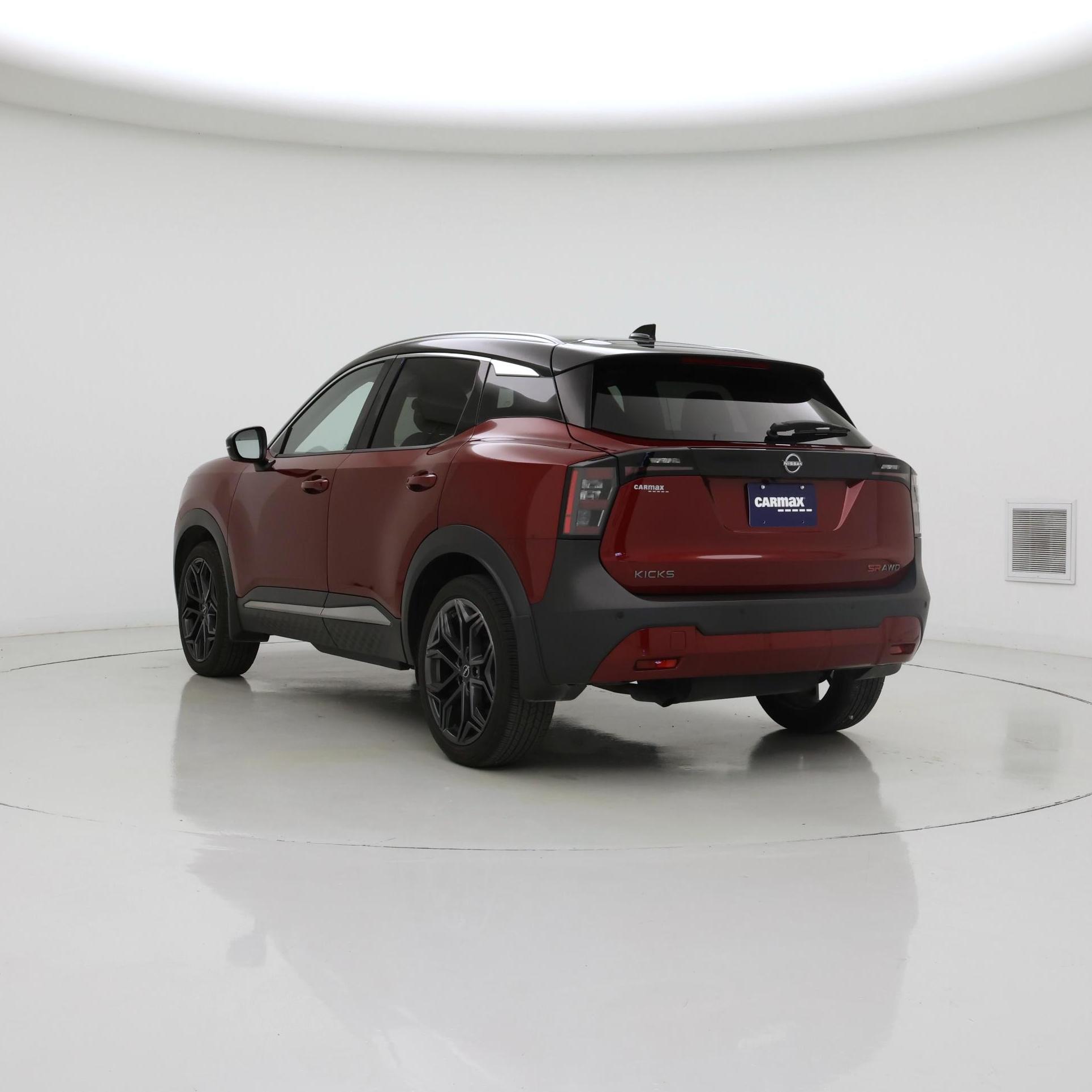 Thumbnail: 2025 Nissan Kicks - 2