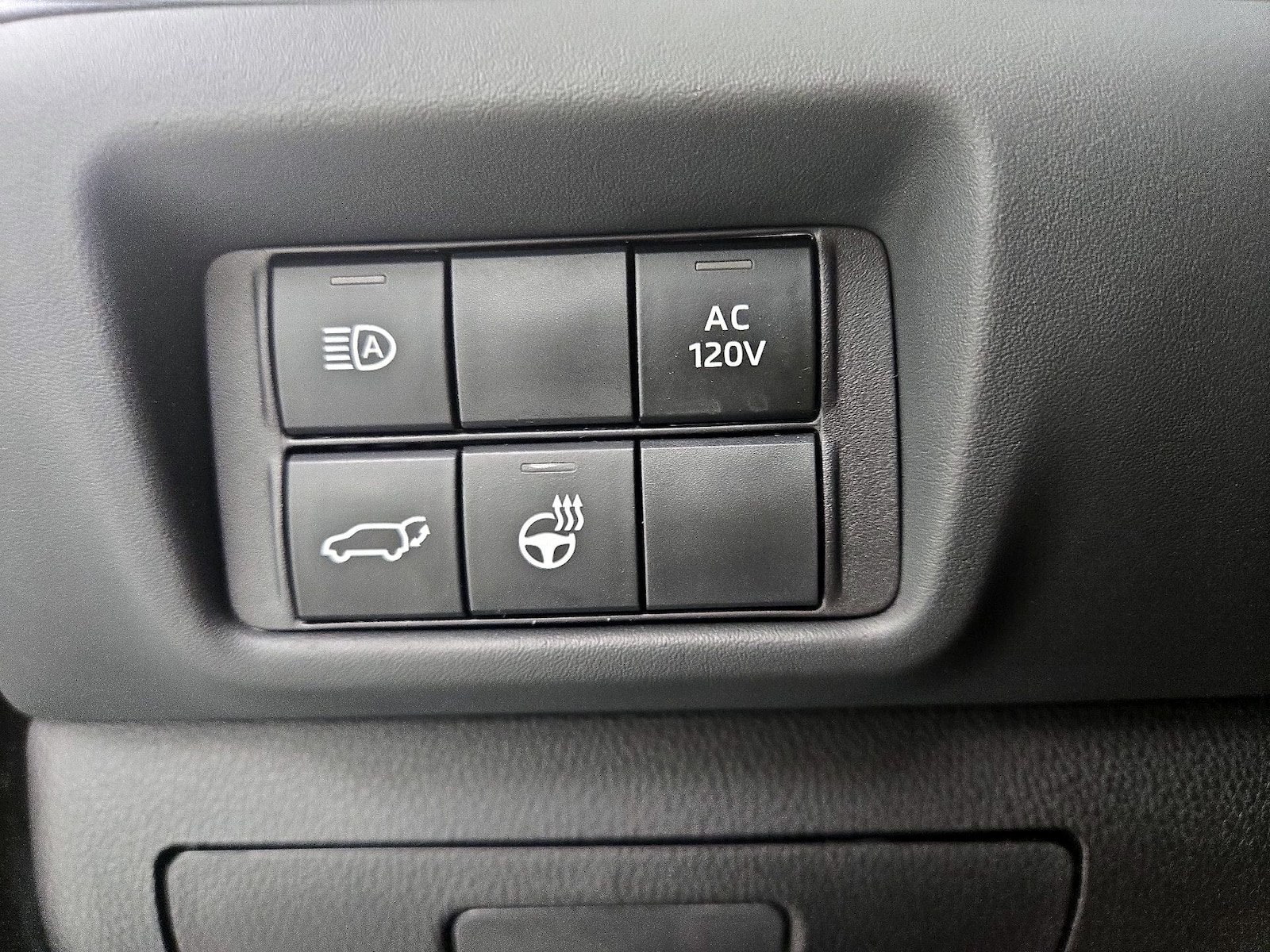 2023 Toyota Highlander Limited - Photo 12