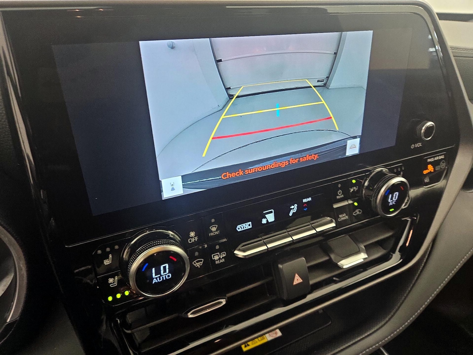 2023 Toyota Highlander Limited - Photo 13