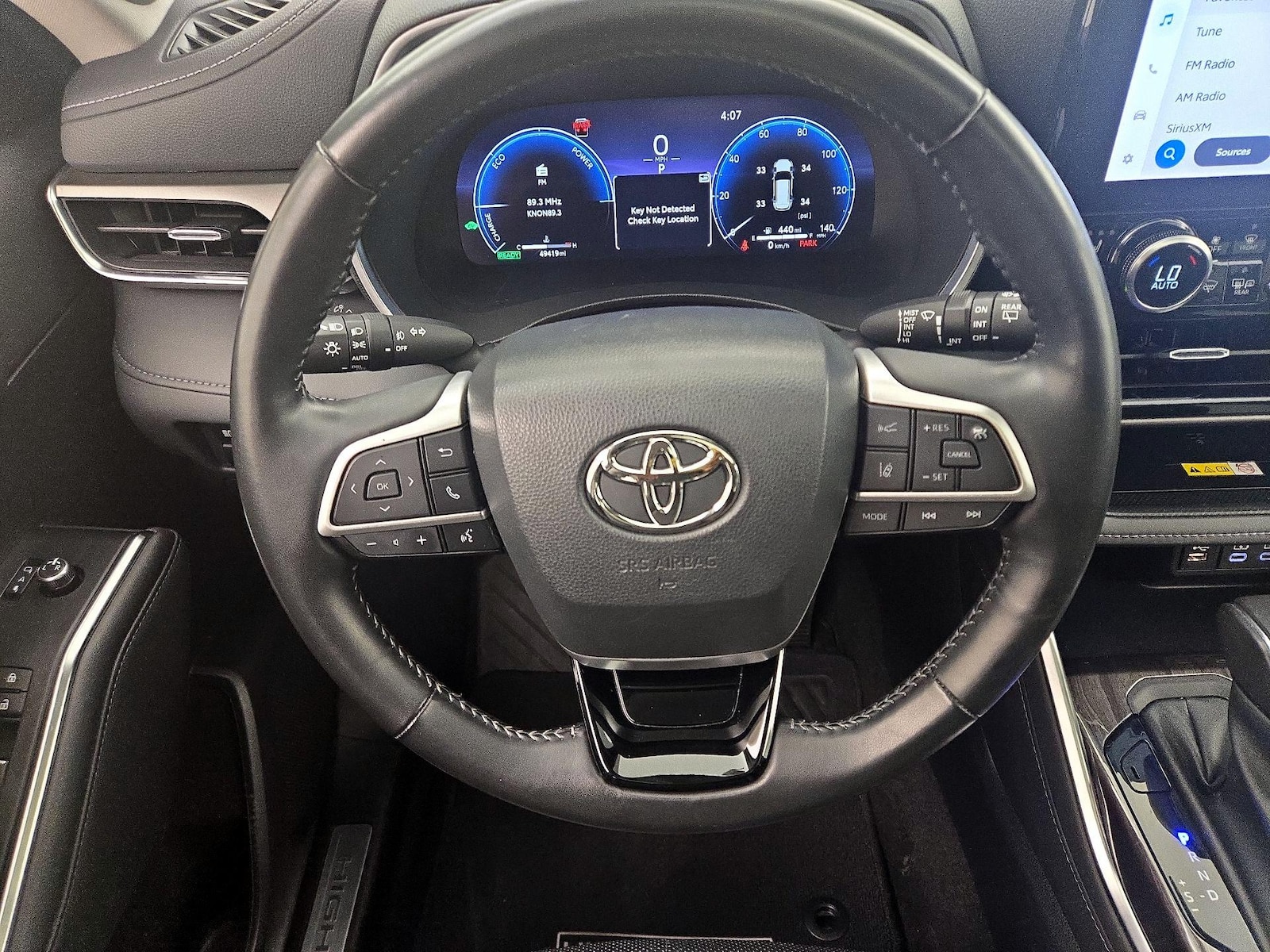 2023 Toyota Highlander Limited - Photo 9
