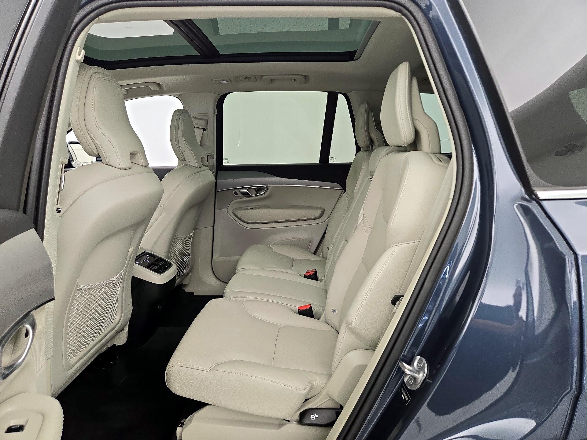 Thumbnail: 2024 Volvo XC90 - 20