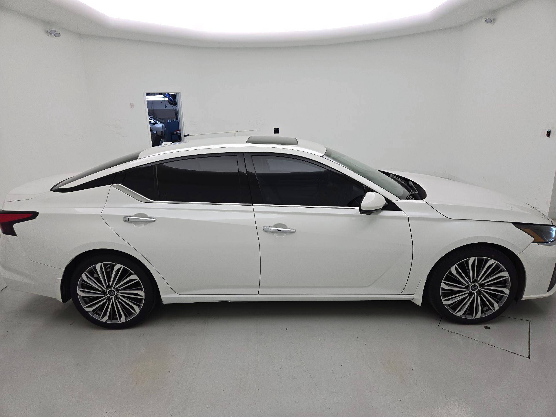 Thumbnail: 2023 Nissan Altima - 4