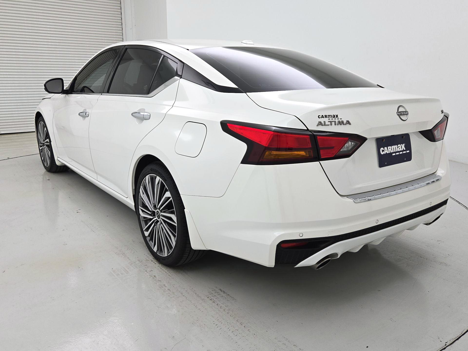 Thumbnail: 2023 Nissan Altima - 7